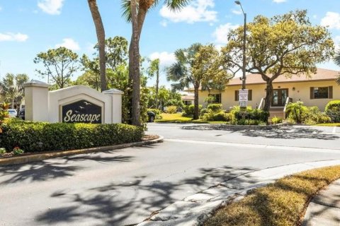 Condominio en alquiler en Tarpon Springs, Florida, 2 dormitorios, 99.41 m2 № 2111588 - foto 19