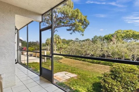 Condominio en alquiler en Tarpon Springs, Florida, 2 dormitorios, 99.41 m2 № 2111588 - foto 15