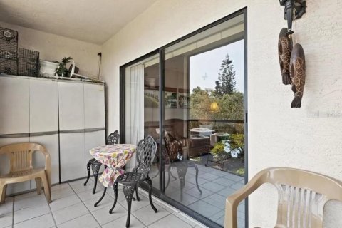 Condominio en alquiler en Tarpon Springs, Florida, 2 dormitorios, 99.41 m2 № 2111588 - foto 14