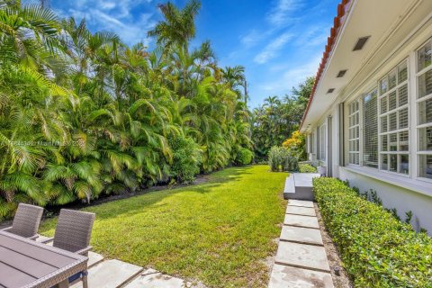 Villa ou maison à louer à Coral Gables, Floride: 4 chambres, 171.4 m2 № 1930475 - photo 28