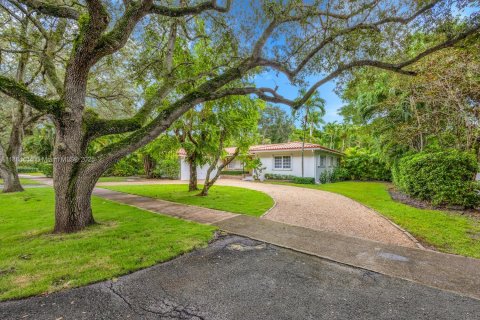 Villa ou maison à louer à Coral Gables, Floride: 4 chambres, 171.4 m2 № 1930475 - photo 24