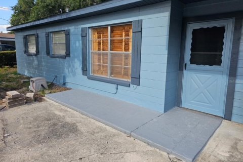 Casa en venta en Tampa, Florida, 3 dormitorios, 139.35 m2 № 2287027 - foto 2