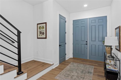 House in Tampa, Florida 5 bedrooms, 329.8 sq.m. № 1757011 - photo 3