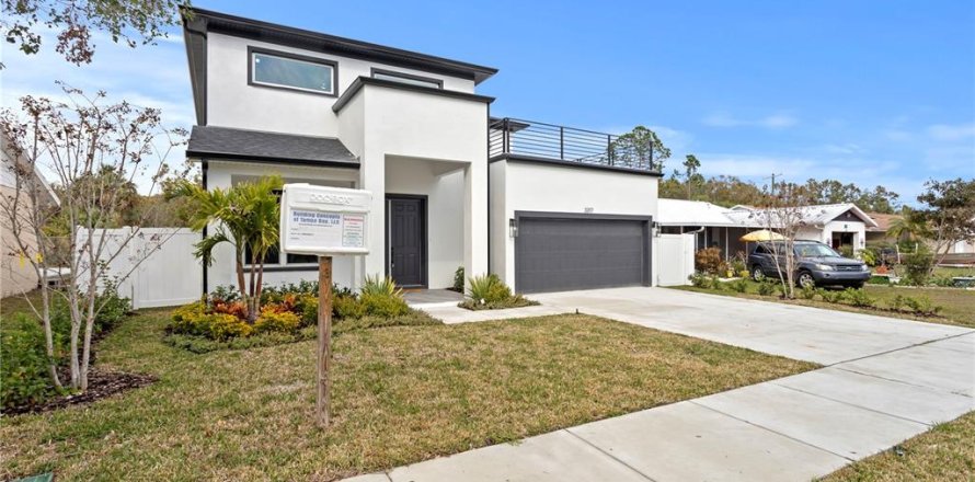 Villa ou maison à Tampa, Floride 5 chambres, 329.8 m2 № 1757011