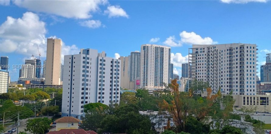 Condo à Miami, Floride, 2 chambres  № 1976848