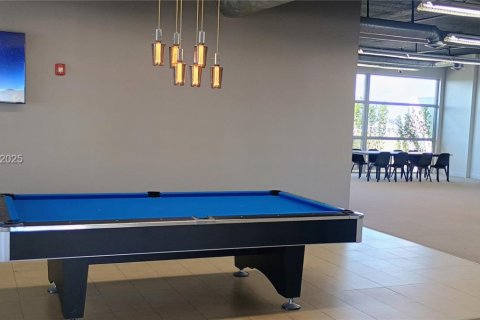 Condominio en alquiler en Miami, Florida, 2 dormitorios, 88.26 m2 № 1976848 - foto 24