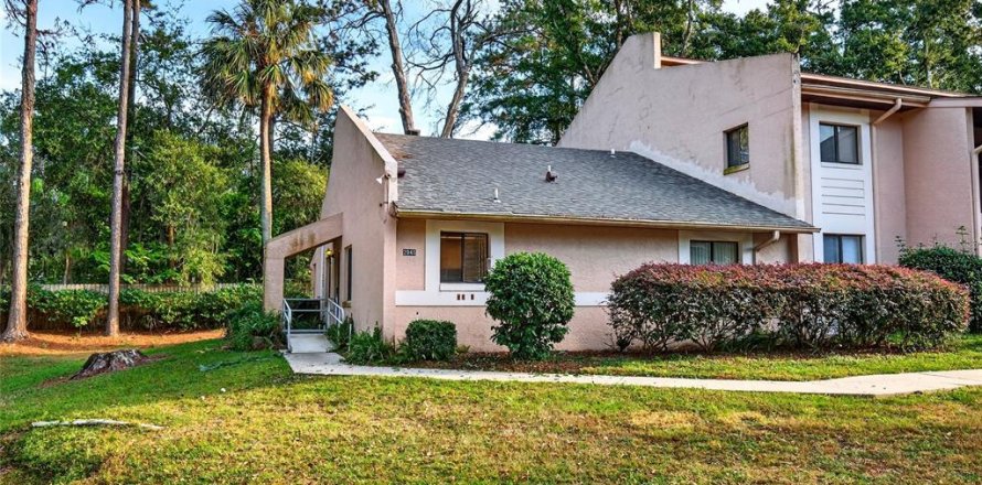 Condo in Ocala, Florida, 2 bedrooms  № 2205481
