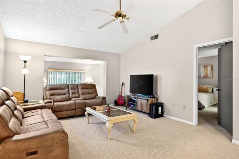 Condo in Ocala, Florida, 2 bedrooms  № 2205481 - photo 4
