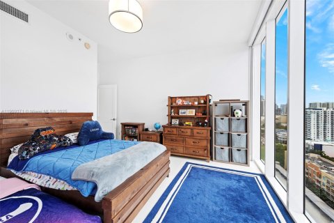 Condo in Miami, Florida, 3 bedrooms  № 1975860 - photo 21