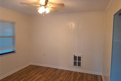 House in Saint Petersburg, Florida 3 bedrooms, 98.1 sq.m. № 1609995 - photo 12