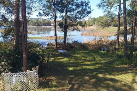 House in DeLand, Florida 3 bedrooms, 132.01 sq.m. № 2097028 - photo 20