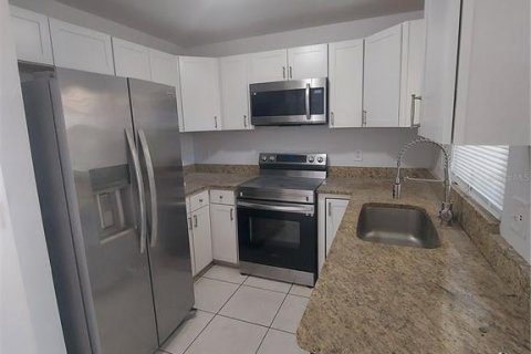 House in DeLand, Florida 3 bedrooms, 132.01 sq.m. № 2097028 - photo 11