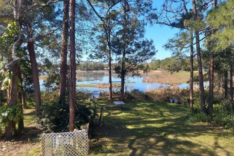 House in DeLand, Florida 3 bedrooms, 132.01 sq.m. № 2097028 - photo 21