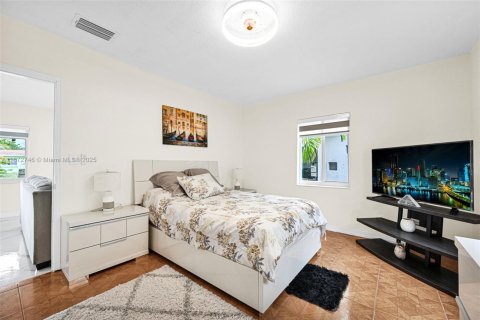 Condo in Miramar, Florida, 3 bedrooms  № 1922600 - photo 15