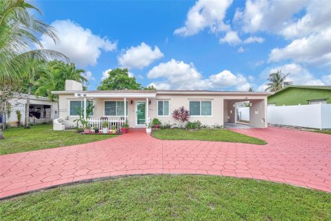 Condo in Miramar, Florida, 3 bedrooms  № 1922600 - photo 1