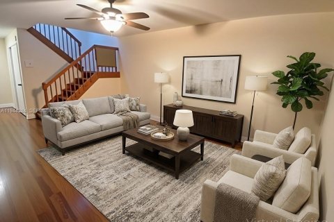 Adosado en Davie, Florida 3 dormitorios, 138.24 m2 № 2002105