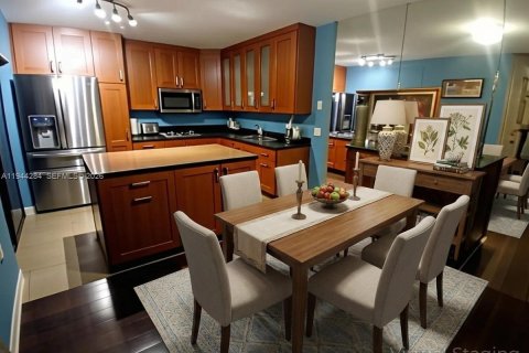 Adosado en venta en Davie, Florida, 3 dormitorios, 138.24 m2 № 2002105 - foto 2