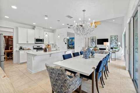 House in Winter Garden, Florida 5 bedrooms, 333.33 sq.m. № 1826558 - photo 18