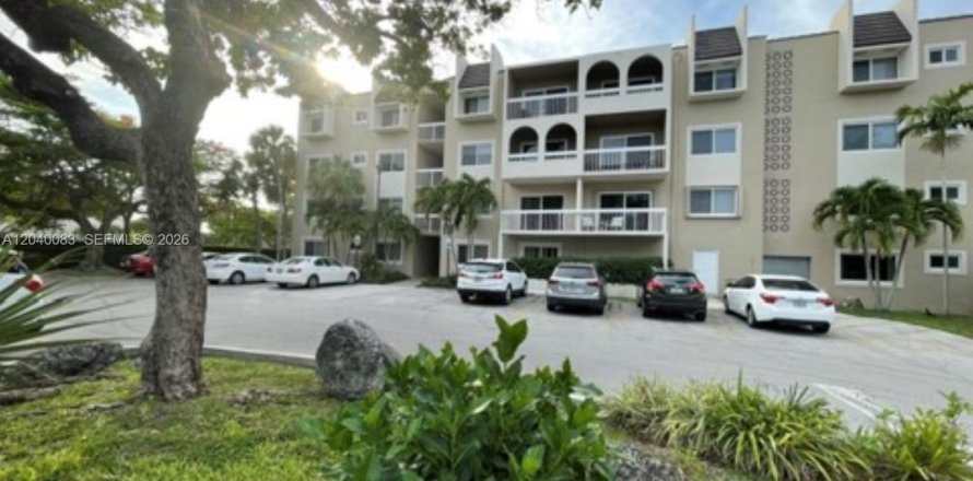 Apartamento en Miami, Florida 2 dormitorios, 84.73 m2 № 2086171
