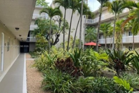 Apartamento en alquiler en Miami, Florida, 2 dormitorios, 84.73 m2 № 2086171 - foto 14