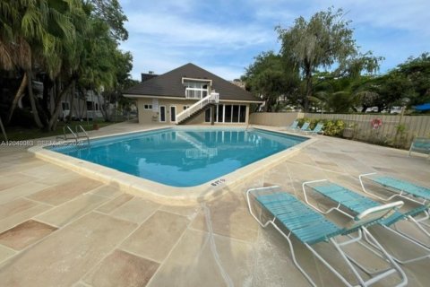 Apartamento en alquiler en Miami, Florida, 2 dormitorios, 84.73 m2 № 2086171 - foto 26