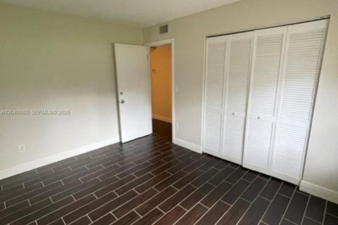 Apartamento en alquiler en Miami, Florida, 2 dormitorios, 84.73 m2 № 2086171 - foto 9