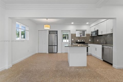 Villa ou maison à louer à North Miami Beach, Floride: 3 chambres, 124.67 m2 № 2046174 - photo 29