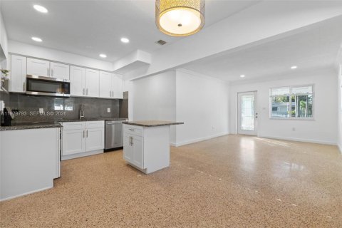 Villa ou maison à louer à North Miami Beach, Floride: 3 chambres, 124.67 m2 № 2046174 - photo 27