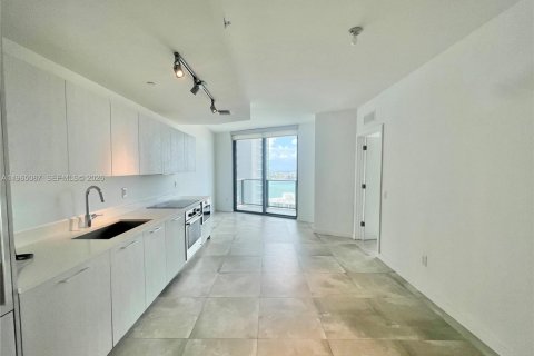 Condominio en alquiler en Miami, Florida, 1 dormitorio, 69.31 m2 № 2026462 - foto 4
