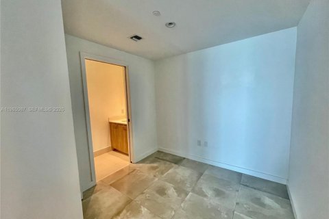 Condominio en alquiler en Miami, Florida, 1 dormitorio, 69.31 m2 № 2026462 - foto 13