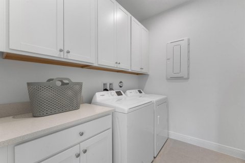 Villa ou maison à vendre à Palm City, Floride: 4 chambres, 286.51 m2 № 2338071 - photo 27