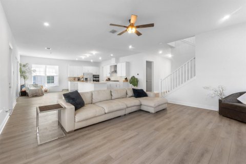Villa ou maison à vendre à Palm City, Floride: 4 chambres, 286.51 m2 № 2338071 - photo 3