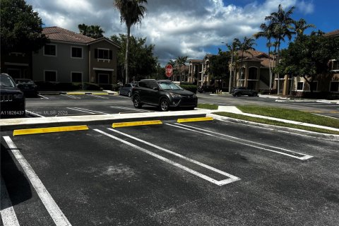 Condominio en alquiler en Cutler Bay, Florida, 3 dormitorios, 117.43 m2 № 1858882 - foto 3