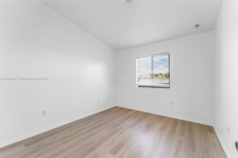 Condominio en alquiler en Cutler Bay, Florida, 3 dormitorios, 117.43 m2 № 1858882 - foto 18