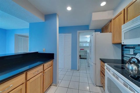 Copropriété à louer à Sarasota, Floride: 2 chambres, 123.75 m2 № 1349959 - photo 10