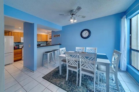 Copropriété à louer à Sarasota, Floride: 2 chambres, 123.75 m2 № 1349959 - photo 3