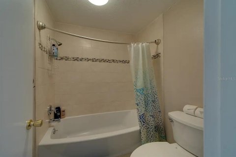 Copropriété à louer à Sarasota, Floride: 2 chambres, 123.75 m2 № 1349959 - photo 15