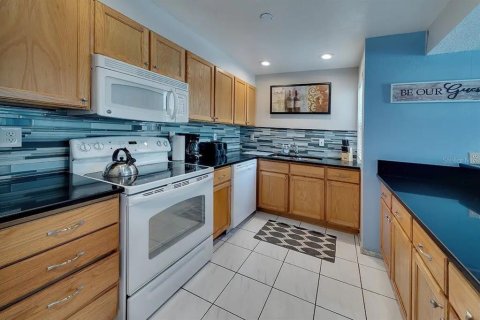 Copropriété à louer à Sarasota, Floride: 2 chambres, 123.75 m2 № 1349959 - photo 12