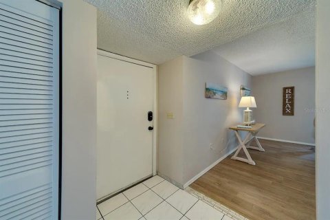 Copropriété à louer à Sarasota, Floride: 2 chambres, 123.75 m2 № 1349959 - photo 13