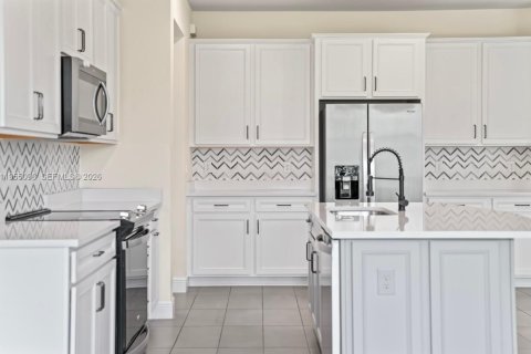 Casa en venta en Tamarac, Florida, 4 dormitorios, 245.82 m2 № 2025218 - foto 8