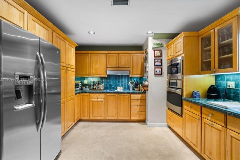 Купить виллу или дом в Корал-Гейблс, Флорида 4 спальни, 354.61м2, № 2026299 - фото 14