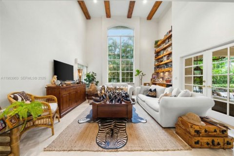 Купить виллу или дом в Корал-Гейблс, Флорида 4 спальни, 354.61м2, № 2026299 - фото 17