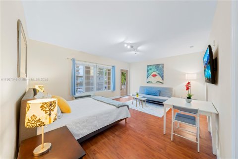 Снять в аренду кондоминиум в Майами-Бич, Флорида 41.25м2, № 1963803 - фото 3