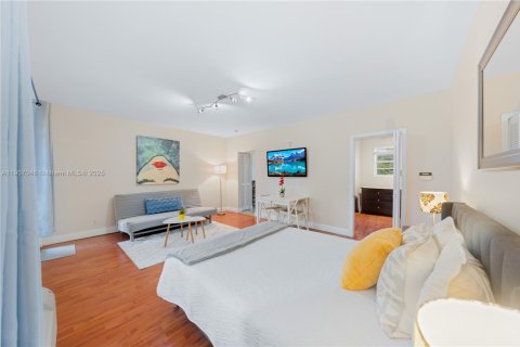 Снять в аренду кондоминиум в Майами-Бич, Флорида 41.25м2, № 1963803 - фото 4