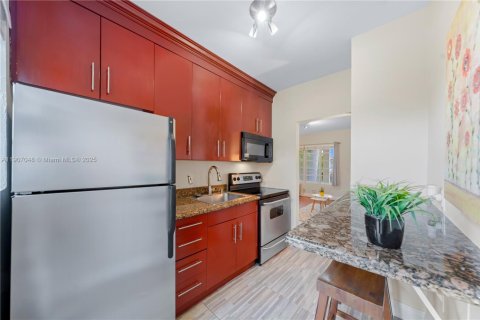 Снять в аренду кондоминиум в Майами-Бич, Флорида 41.25м2, № 1963803 - фото 10