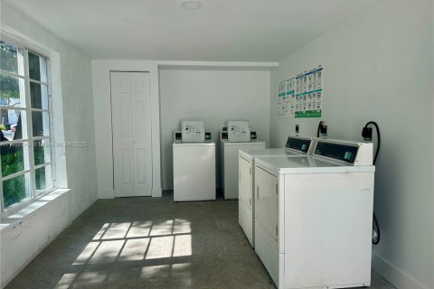 Copropriété à louer à Miami Beach, Floride: 41.25 m2 № 1963803 - photo 20