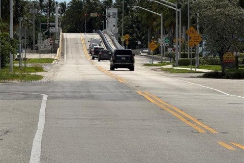 Condo in Pompano Beach, Florida, 1 bedroom  № 1921063 - photo 27