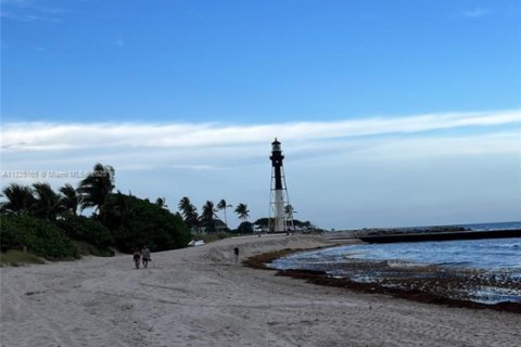 Condo in Pompano Beach, Florida, 1 bedroom  № 1921063 - photo 28
