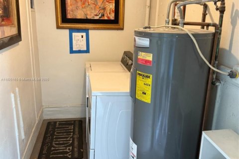 Condo in Pompano Beach, Florida, 1 bedroom  № 1921063 - photo 22