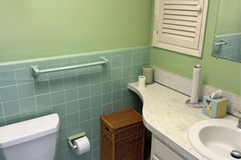 Condo in Pompano Beach, Florida, 1 bedroom  № 1921063 - photo 19